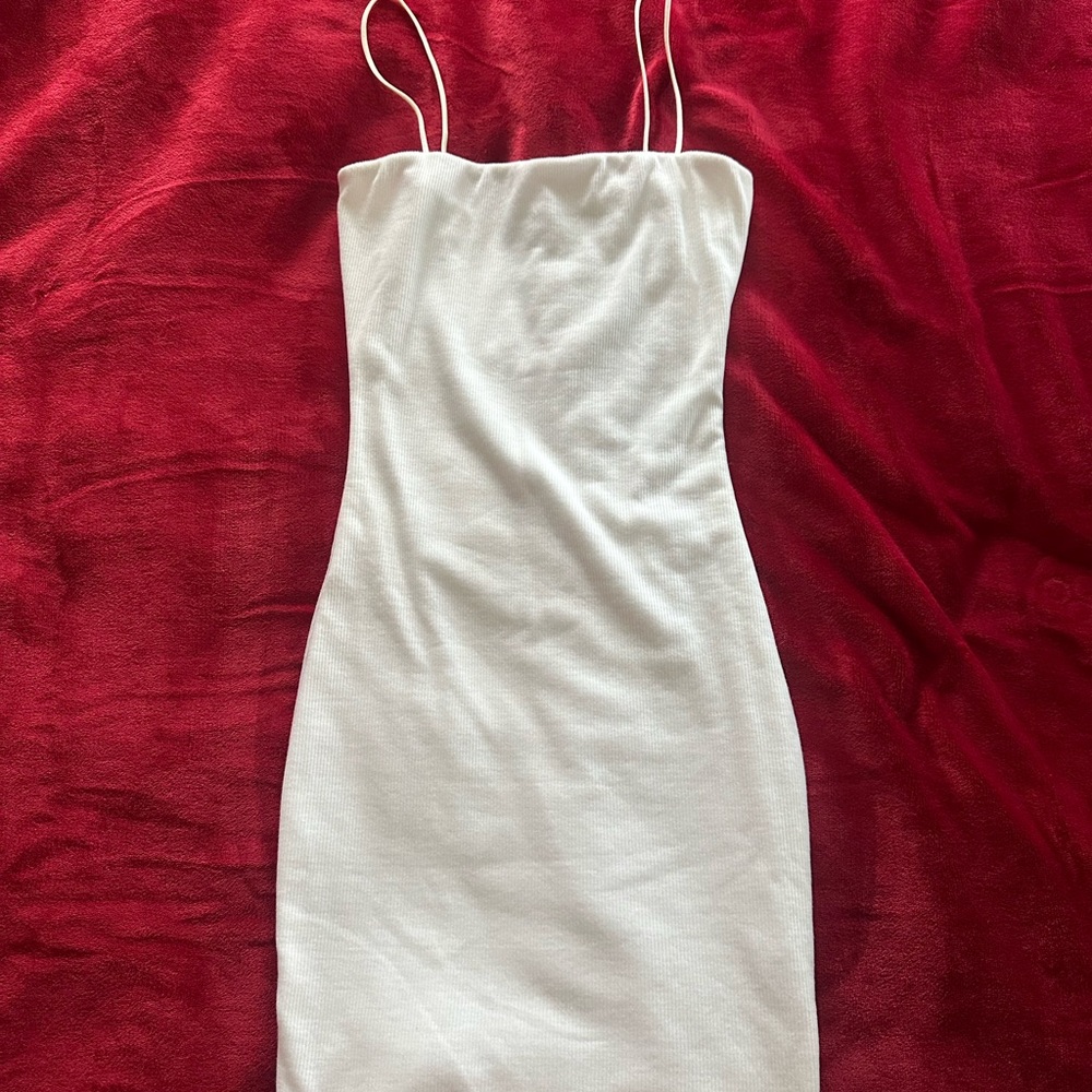 Love Tree Strapless White Dress